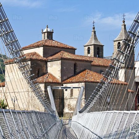 Hostal Los Nogales Кангас дел Нарсеа Екстериор снимка