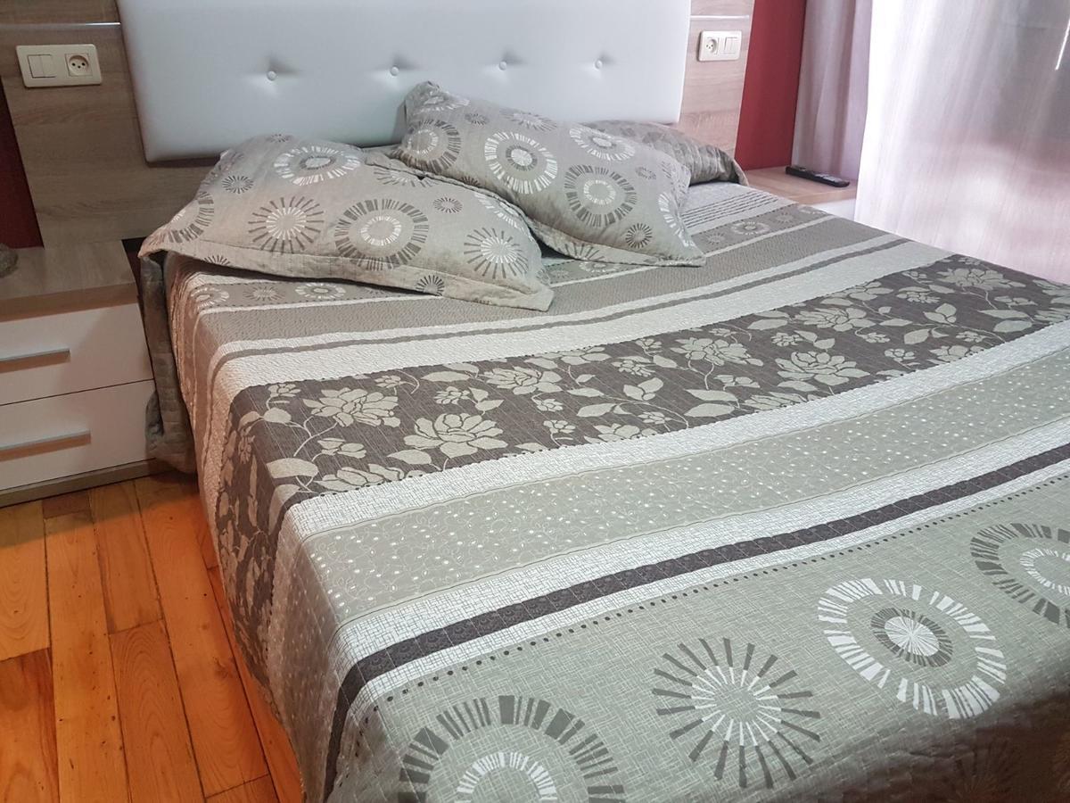 Hostal Los Nogales Кангас дел Нарсеа Екстериор снимка