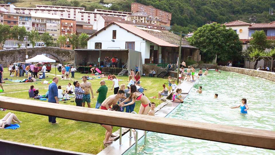 Hostal Los Nogales Кангас дел Нарсеа Екстериор снимка
